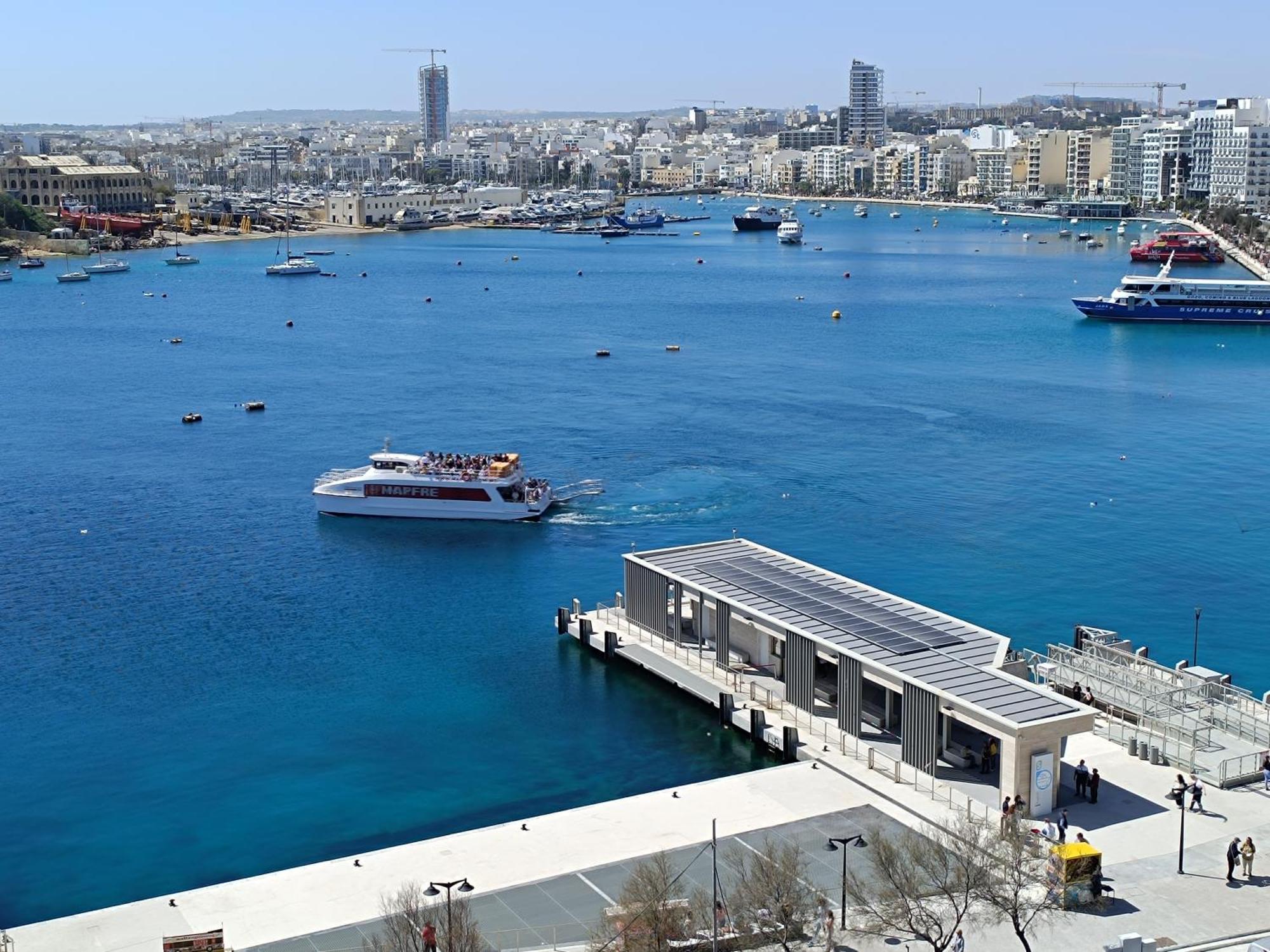 Unique Seafront Triplex Penthouse With Panoramic Bedroom & Rooftop Jacuzzi Overlooking Valletta Сліма Екстер'єр фото